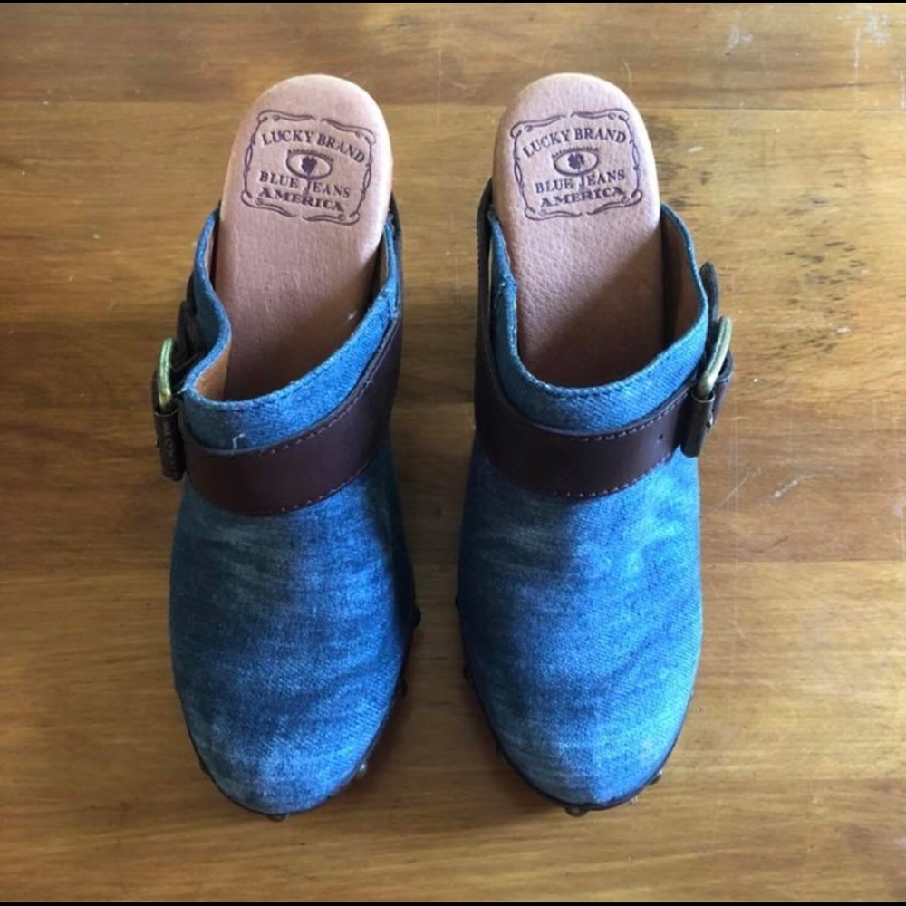 Clogs